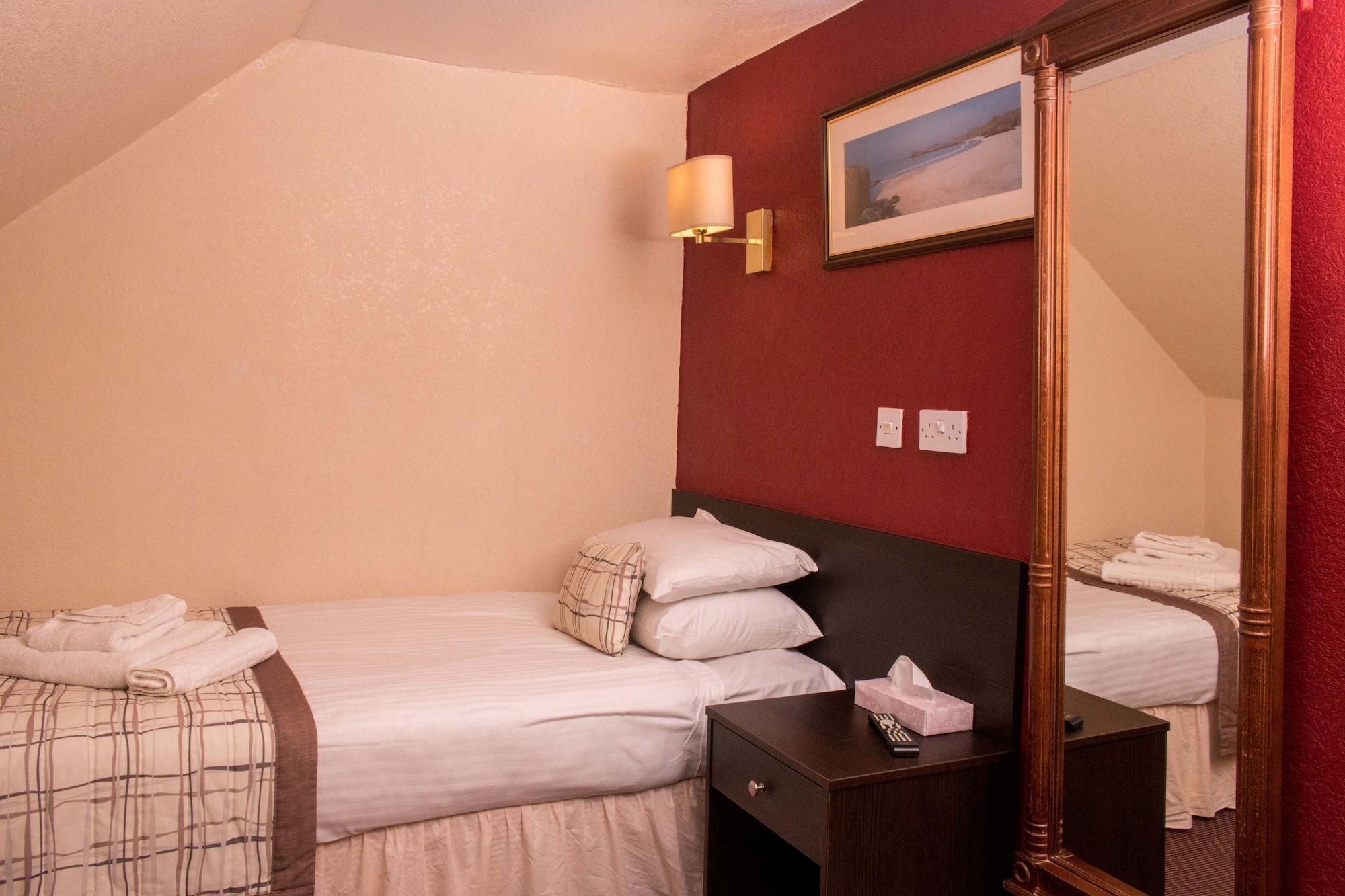 Kings Arms Hotel - A Bespoke Hotel Kyleakin Exteriör bild