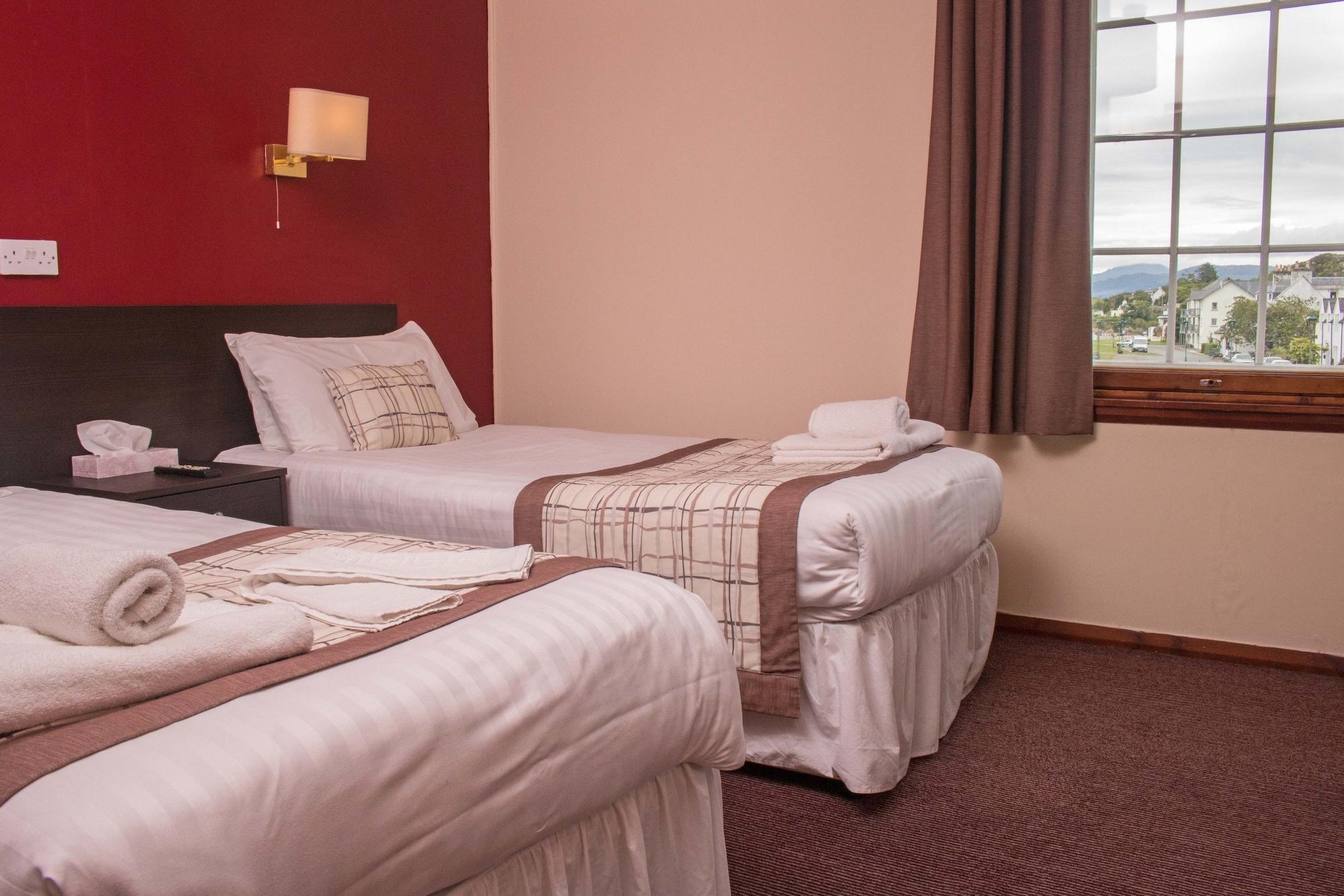 Kings Arms Hotel - A Bespoke Hotel Kyleakin Exteriör bild