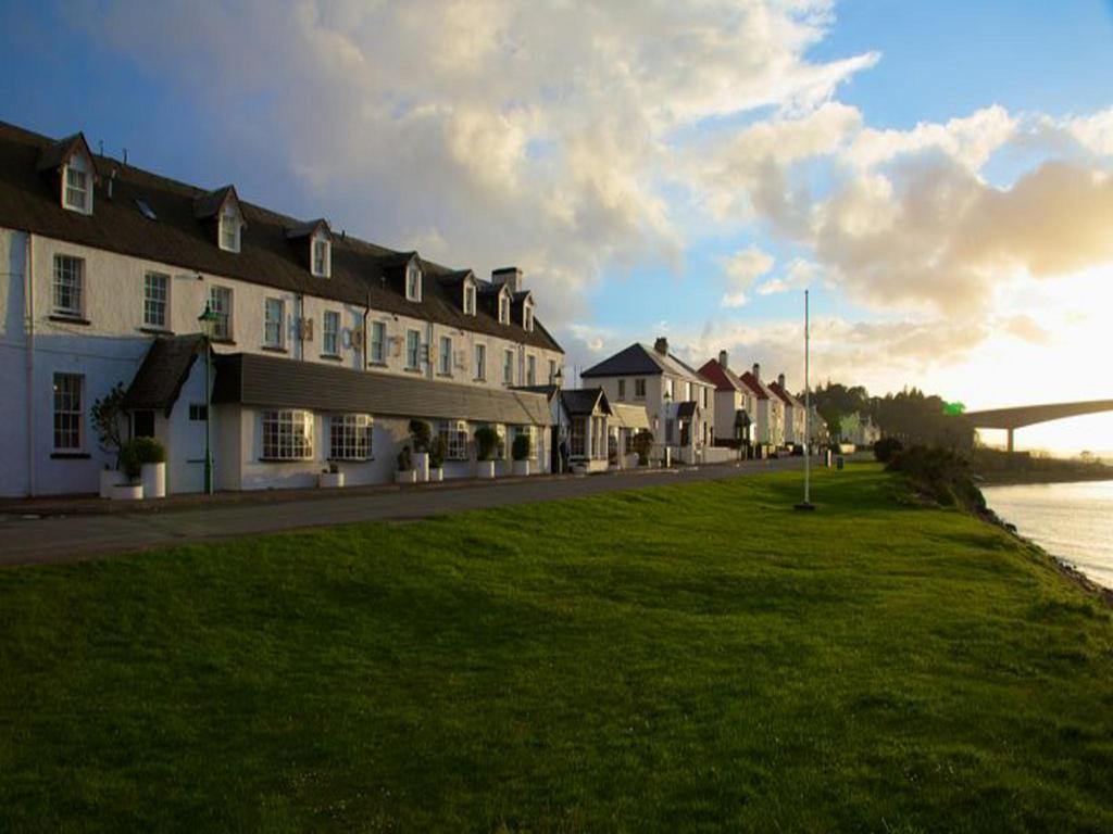 Kings Arms Hotel - A Bespoke Hotel Kyleakin Exteriör bild